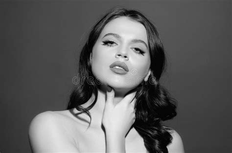 Brunette Girl With Perfect Makeup Beautiful Model Woman Care And Beauty Products Stock Image