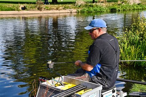 Bread Punch Fishing On Rivers Coarse Fishing Cadence Fishing