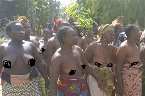Photos Naked Women Protest Against Incessant Killings In Southern Kaduna Destroys Governor S Cars