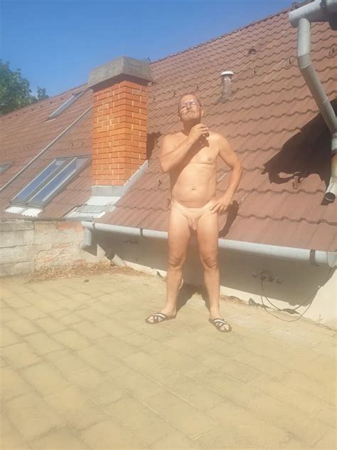 Perfect Weather For Nudity 5 Nude Pics XHamster