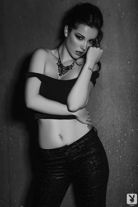 Elizabeth Marxs Sex And Rock Nude Photo Set Intporn 2 0