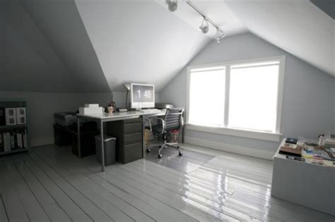 21 Cool Attic Home Office Design Ideas - Shelterness