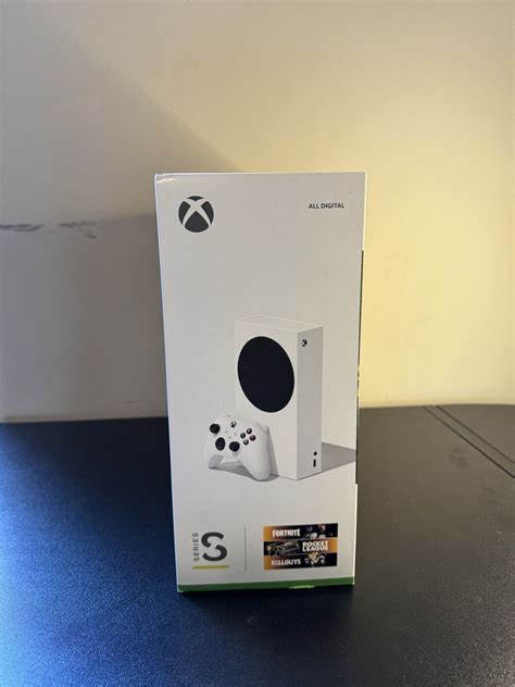 Microsoft Xbox Series S Gilded Hunter Bundle 512gb White Console In Hand 196388102679 Ebay