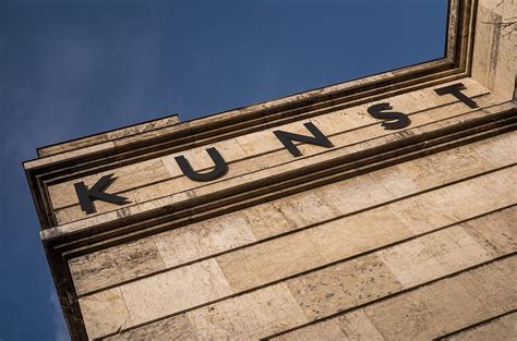 Pussy Riot Mit Berraschungsausstellung In M Nchen Abendzeitung M Nchen