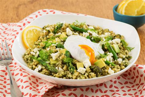 Freekeh Power Bowl With Dill Pesto Egg Farmers Of Alberta