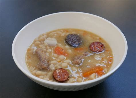 Alubias blancas con sacramentos Gastronomía Vasca Escuela de