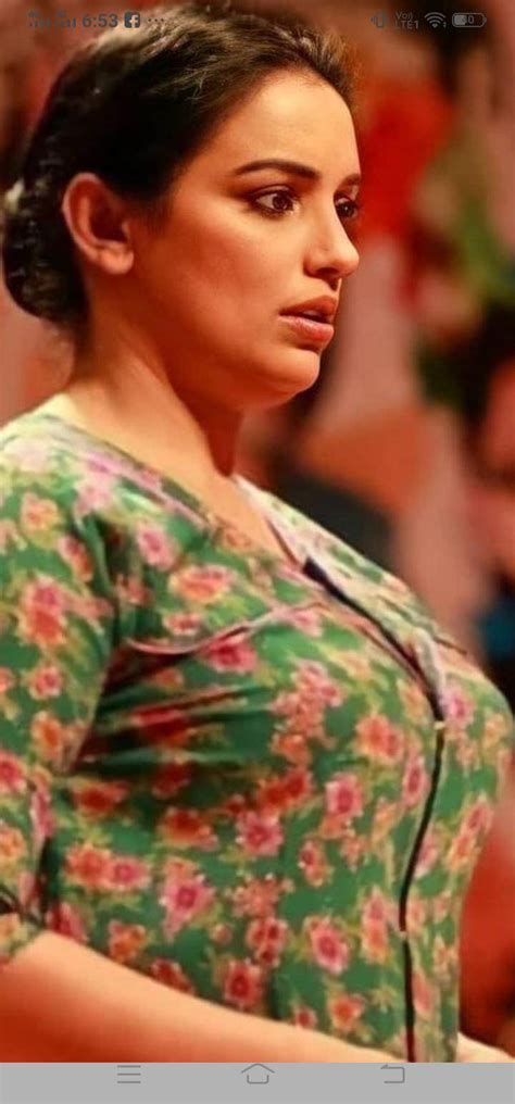 Few Words For This Forgotten Mallu Milf Scrolller