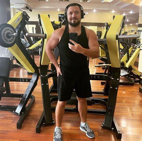 Robzi (Робзи): биография и личная жизнь YouTube-блогера