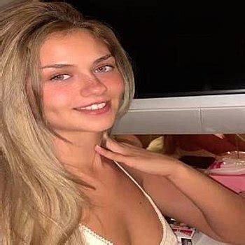 Emilia Laurent Babe Page Watch This Adult Model On FreeOnes