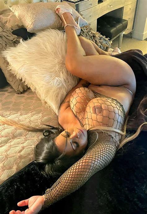 Enjoying A Lazy Sunday F Nudes Maturewoman NUDE PICS ORG