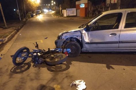 Joven Que Circulaba En Moto Junto A Su Hermana Fue Embestida Por Un