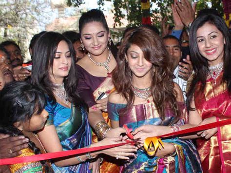 Photos Ragini Dwivedi Aindrita Ray Bikini Fight Filmibeat