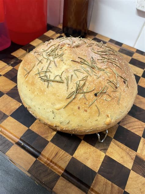 Rustic Rosemary Garlic Bread Sams Kitchen