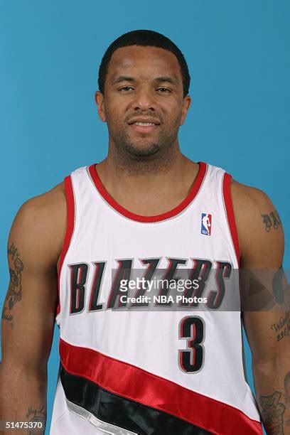 Trail Blazers Damon Stoudamire Photos And Premium High Res Pictures