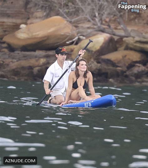 Stormi Bree Henley Sexy Seen With Joe Jonas Showing Off Her Hot Bikini Body On The Harbour Aznude