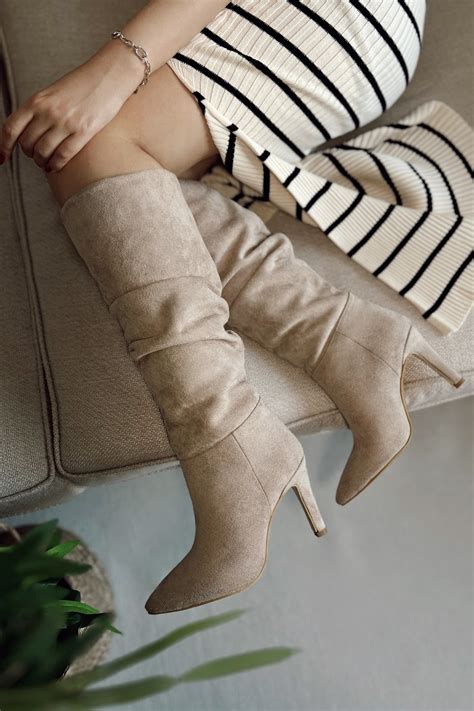 POLKA STORE Diva Topuklu Diz Altı Sivri Burun Bej Nude Ten Ekru Süet Kadın Körüklü Çizme Fiyatı
