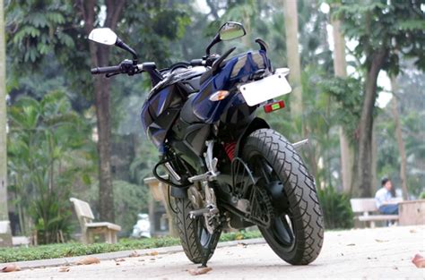 Cận cảnh naked bike Bajaj Pulsar 200NS tại Hà Nội 2banh vn