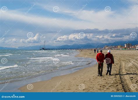 Mature Couple Stroll Stock Image Image Of Water Beach