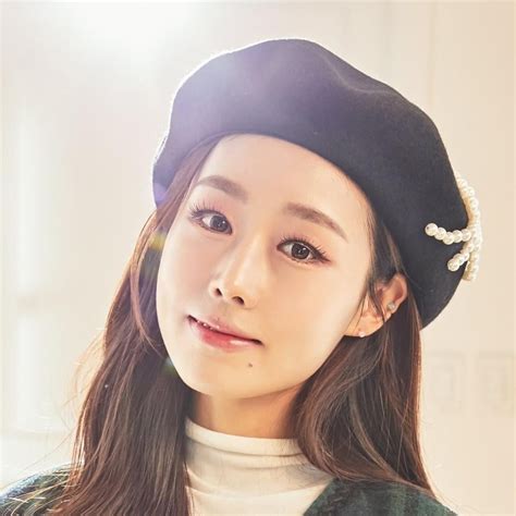 Lee Su Jeong 이수정 Lyrics Songs And Albums Genius
