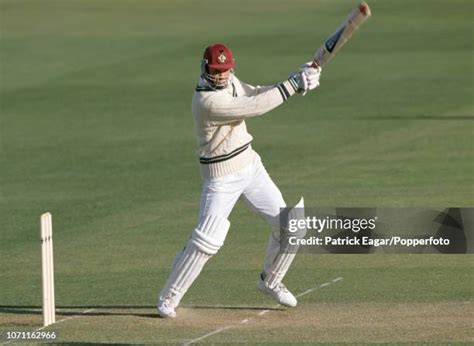 2364 Graeme Hick Photos And High Res Pictures Getty Images