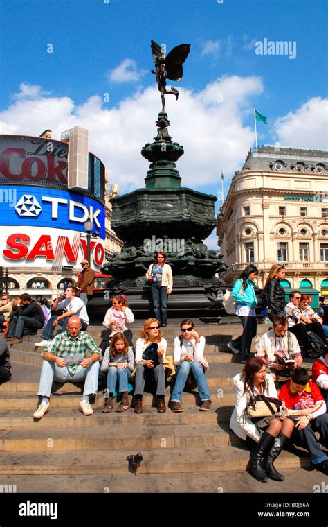 Eros Statue Piccadilly Circus