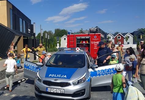 Policjanci Powiatu O Wi Cimskiego Promowali Bezpiecze Stwo Na Piknikach