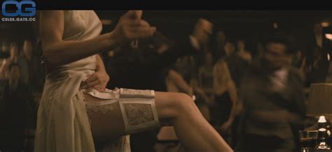 Vanessa Kirby Nude Pictures Onlyfans Leaks Playboy Photos Sex Scene Uncensored