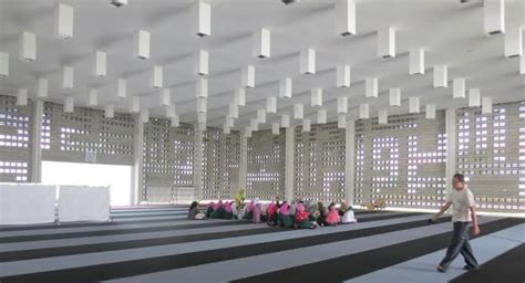 Masjid Al Irsyad Kota Baru Parahyangan – Sebandung.com