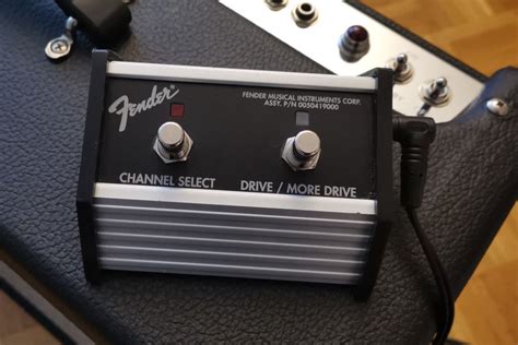 Mythique ampli Fender Hot Rod Deluxe atténuateur Kaufen auf Ricardo