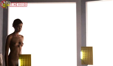 Naked Nicole Salandra In Starship Troopers Marauder