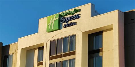 Irving, TX Hotels near DFW Airport | Holiday Inn Express & Suites