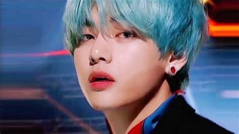 Backstage HOT Kim Taehyung História escrita por larafanfics1 Spirit Fanfics e Histórias