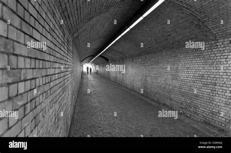 Berlin Wall Tunnel Hi Res Stock Photography And Images Alamy
