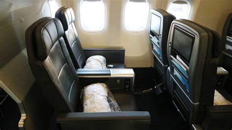 Flight Review American Airlines B777 300er Premium Economy Business Traveller