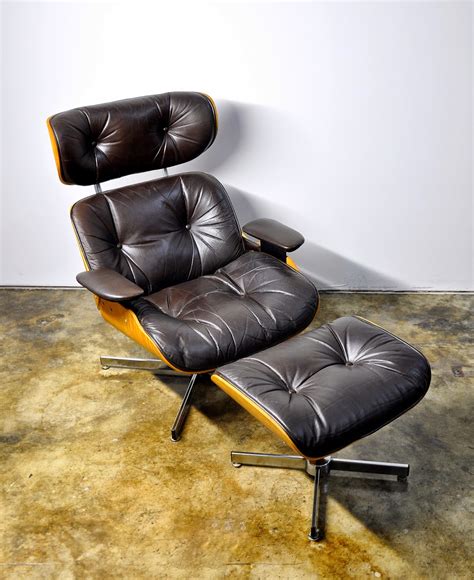 SELECT MODERN: Eames Leather Lounge Chair & Ottoman