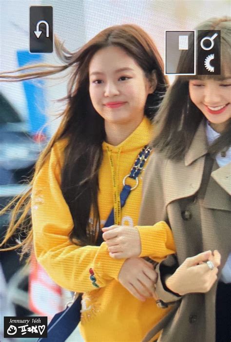 Blackpink Jennie Airport Photo April Incheon To Thailand Fansite