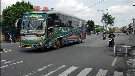 Nyamar Jadi Orang Loket Bukan Calo Lho Ya Driver Suossh Bus Als