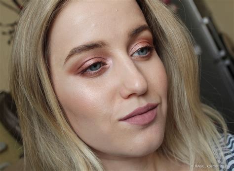 Shiseido Synchro Skin Glow Luminizing Fluid Foundation в оттенке R1 ...