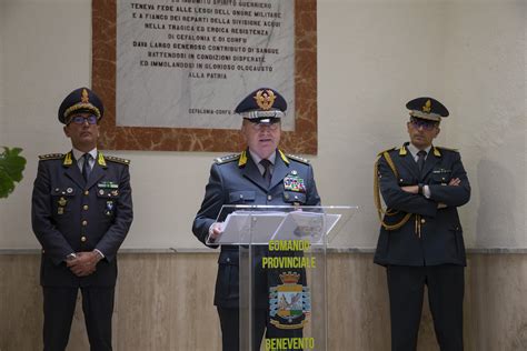 Il Comandante Interregionale Dellitalia Meridionale Della Guardia Di