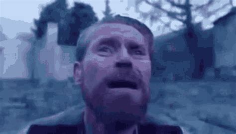 Willem Dafoe Looking Up | Know Your Meme