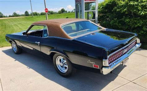 Rare Houndstooth Edition 1970 Mercury Cougar Barn Finds