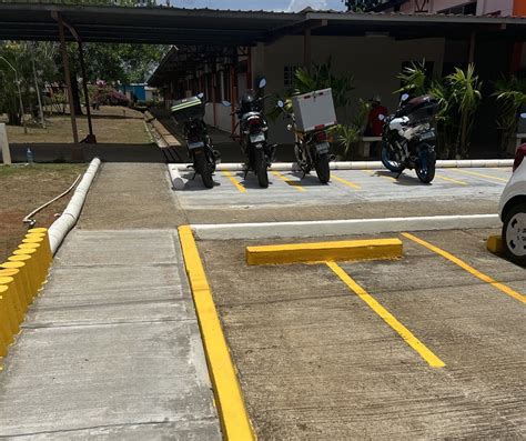 Nuevos Estacionamientos Exclusivos Para Motocicletas Universidad