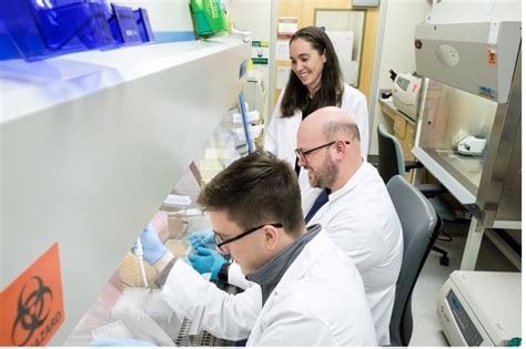 Pittsburgh Phage Program | Department of Medicine