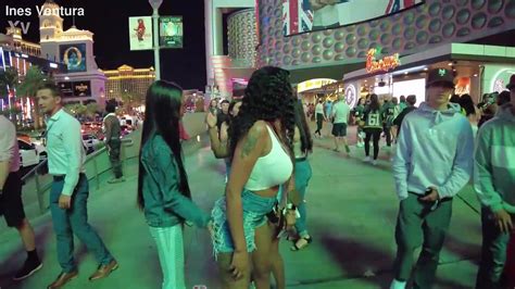 Xvideos On The Bus Flagras Novinha Semi Nude Na Rua Cnn Amador