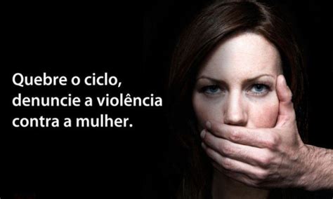 Movimento de Mulheres promove ato contra feminicídio em Manaus