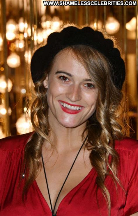 Kierston Wareing No Source Posing Hot Paparazzi London Babe Celebrity Nude Celebrities Mobile