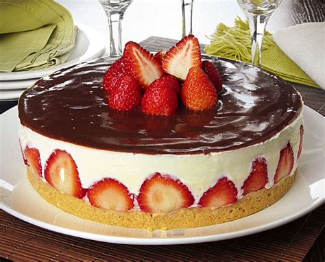 Torta De Brigadeiro E Morango Guia Da Cozinha