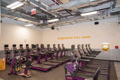 Planet Fitness Offers Teens Free Summer Gym Access