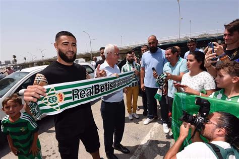 Nabil Fekir signs for Real Betis £20m in move