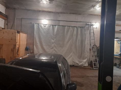 Брезентовая штора в гараж — Toyota Avensis II, 1,8 л, 2004 года ...